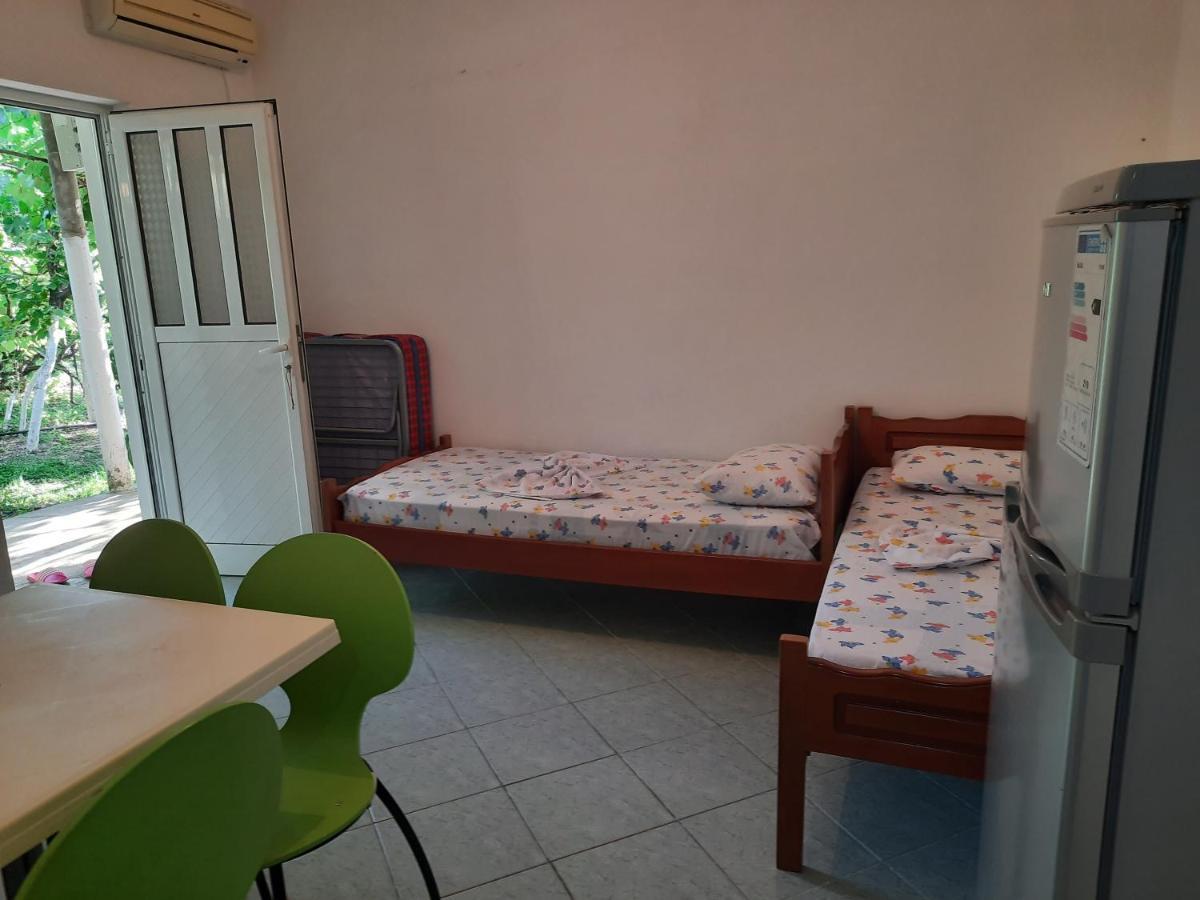 Hillside Apartments Borsh Εξωτερικό φωτογραφία