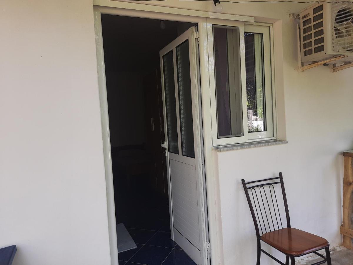 Hillside Apartments Borsh Εξωτερικό φωτογραφία
