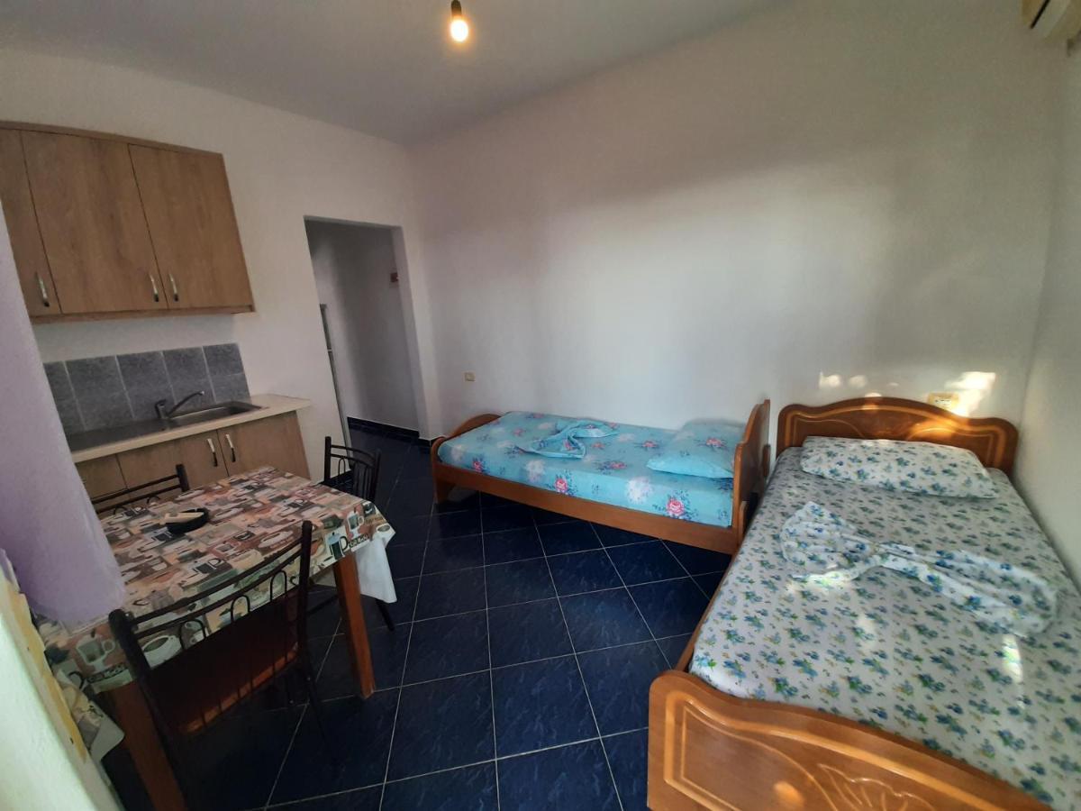Hillside Apartments Borsh Εξωτερικό φωτογραφία
